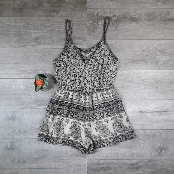 Angie Dresses & Skirts - Angie boho romper with pockets